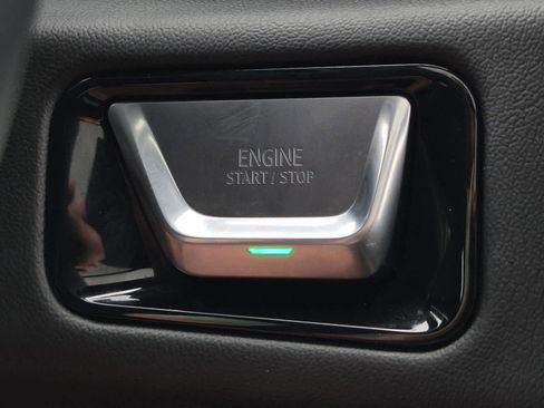 Certified 2025 GMC Yukon Denali w/ Denali Reserve Package image 32