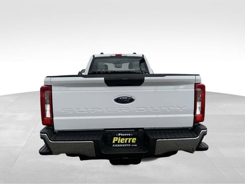 New 2026 Ford F250 XL w/ XL Chrome Package image 3