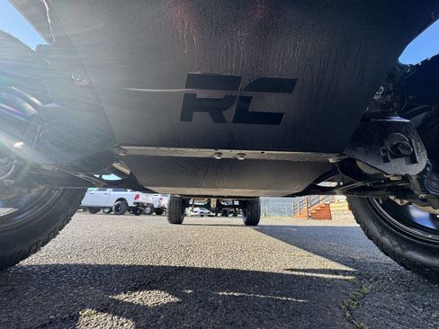 Used 2021 Chevrolet Silverado 1500 W/T w/ WT Value Package AWD/4WD image 21