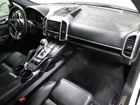 Used 2016 Porsche Cayenne GTS AWD/4WD image 7