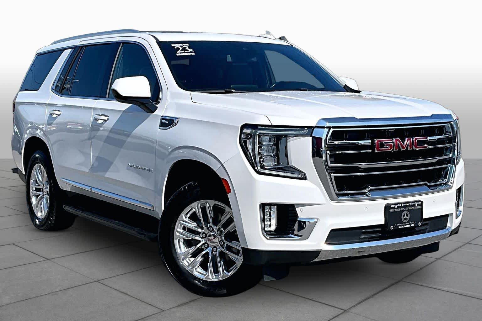 Used 2023 GMC Yukon SLT AWD/4WD image 3