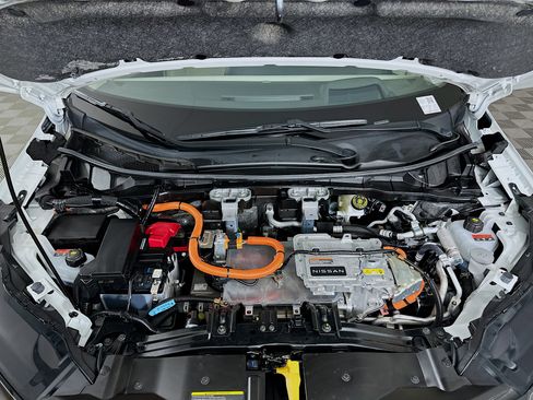 Used 2023 Nissan Ariya AWD image 33