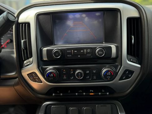 Used 2015 GMC Sierra 2500 SLT w/ SLT Preferred Package AWD/4WD image 15