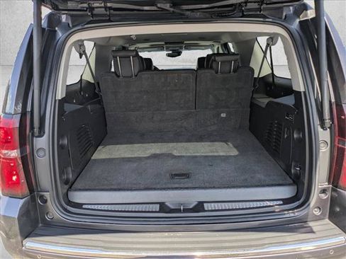 Used 2017 Chevrolet Suburban Premier AWD/4WD image 6