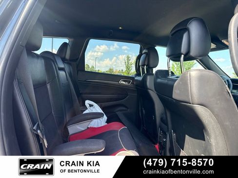 Used 2018 Jeep Grand Cherokee Altitude AWD/4WD image 6