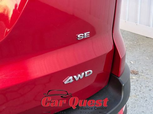 Used 2018 Ford EcoSport SE w/ SE Convenience Package image 22