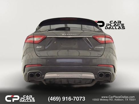 Used 2018 Maserati Levante S GranLusso image 5