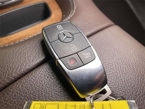 Used 2022 Mercedes-Benz GLE 350 4MATIC image 42