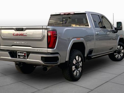 Used 2024 GMC Sierra 2500 Denali w/ Denali Reserve Package AWD/4WD image 13