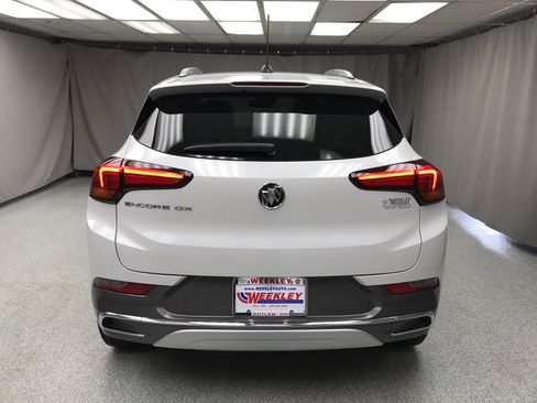 Used 2023 Buick Encore GX Essence w/ Experience Buick Package FWD image 3