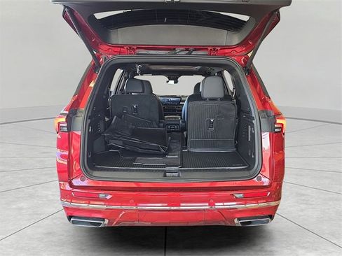 Used 2025 Buick Enclave Avenir image 26