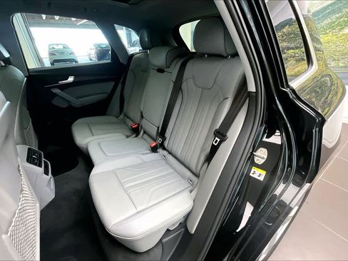 Certified 2025 Audi Q5 2.0T Premium Plus w/ Premium Plus Package image 21