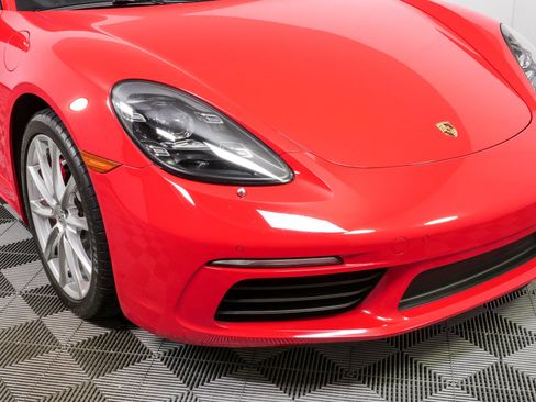 Used 2018 Porsche 718 Cayman RWD image 35