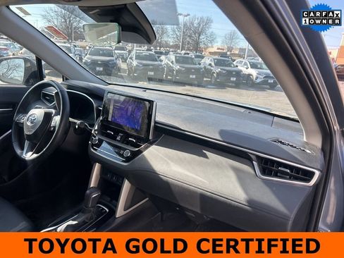 Certified 2024 Toyota Corolla Cross XLE image 7