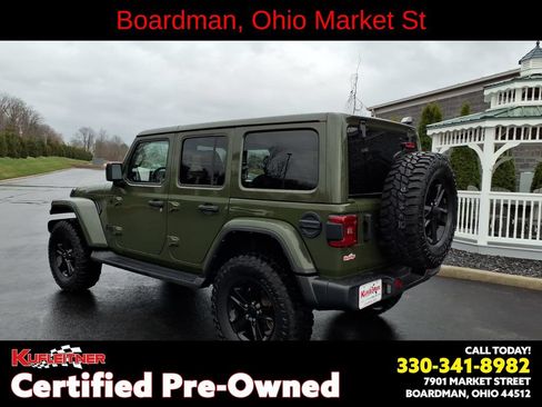 Used 2021 Jeep Wrangler Unlimited Sahara AWD/4WD image 3