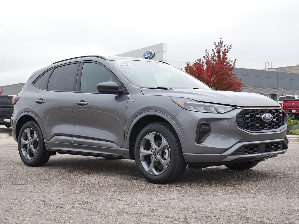 Used 2024 Ford Escape ST-Line w/ Tech Pack #1 AWD/4WD image 8