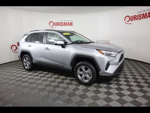 Used 2025 Toyota RAV4 XLE w/ Convenience Package image 13
