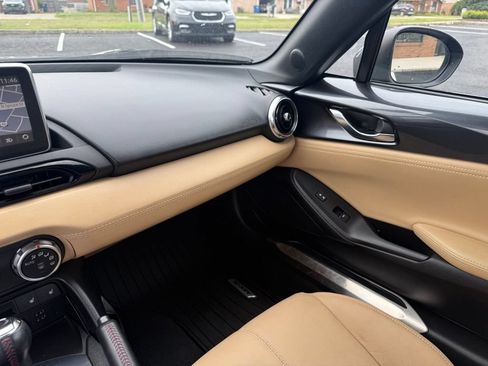 Used 2016 MAZDA MX-5 Miata Grand Touring RWD image 14