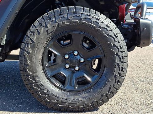 Used 2021 Jeep Gladiator Mojave AWD/4WD image 8
