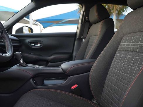 Used 2024 Honda HR-V Sport image 11