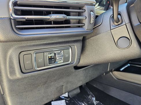 New 2026 Lincoln Corsair Premiere image 12