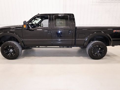 Used 2016 Ford F350 Lariat image 6