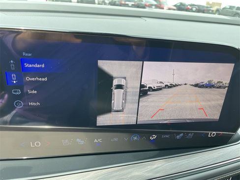 New 2025 Chevrolet Suburban Premier image 17