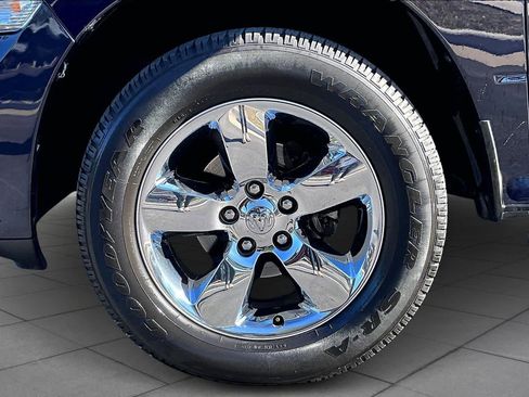 Used 2017 RAM 1500 Express image 10