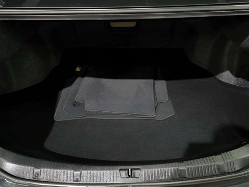 Used 2018 Toyota Avalon Limited image 21