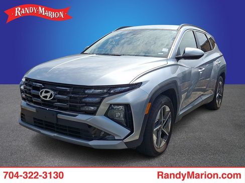 Used 2025 Hyundai Tucson SEL FWD image 1