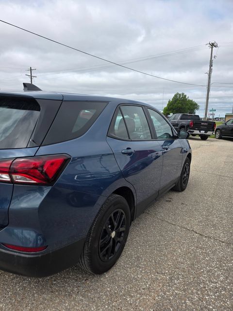 Used 2024 Chevrolet Equinox LS FWD image 7