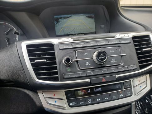 Used 2015 Honda Accord Sport image 41