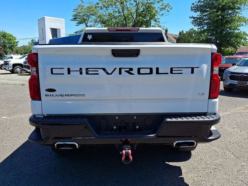 Used 2024 Chevrolet Silverado 1500 LT Trail Boss w/ Convenience Package II AWD/4WD image 6