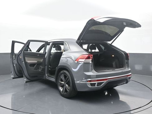 Used 2022 Volkswagen Atlas Cross Sport SEL R-Line image 79