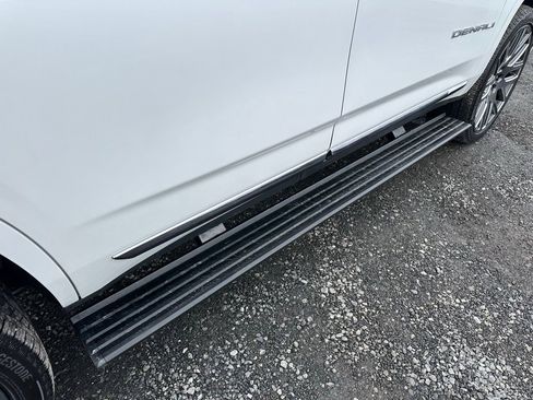 Used 2025 GMC Yukon Denali Ultimate image 21