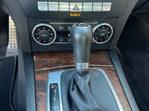 Used 2014 Mercedes-Benz C 250 Sport image 21