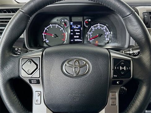 Used 2021 Toyota 4Runner SR5 image 12
