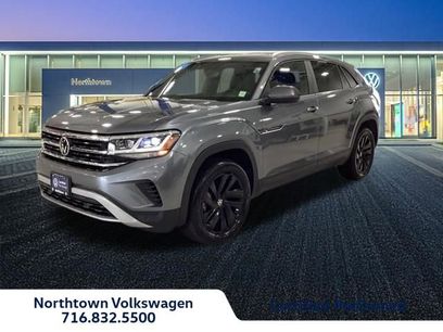 Used 2023 Volkswagen Atlas Cross Sport SE w/ Black Wheel Package