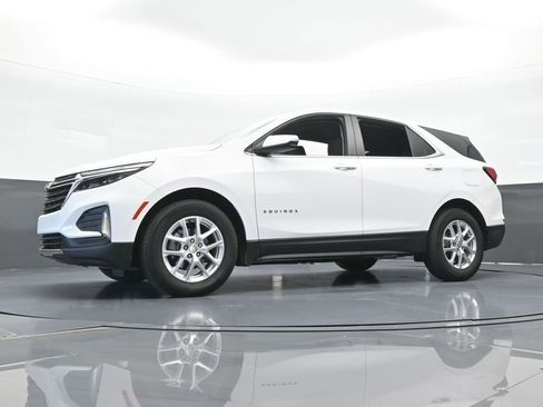 Used 2023 Chevrolet Equinox LT image 62