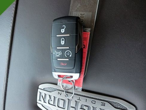 New 2025 RAM 2500 Limited image 33