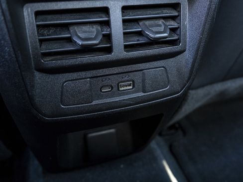 Used 2023 Chevrolet Colorado Z71 w/ Z71 Convenience Package 2 image 40