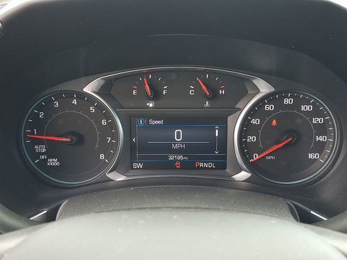 Used 2022 Chevrolet Equinox LT image 18