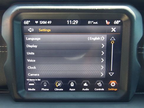 Used 2019 Jeep Wrangler Unlimited Sahara w/ Dual Top Group AWD/4WD image 34