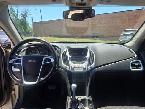 Used 2013 GMC Terrain SLE FWD image 9