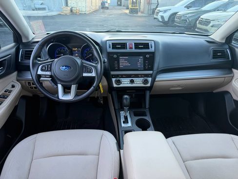 Used 2016 Subaru Legacy 2.5i Premium AWD/4WD image 9
