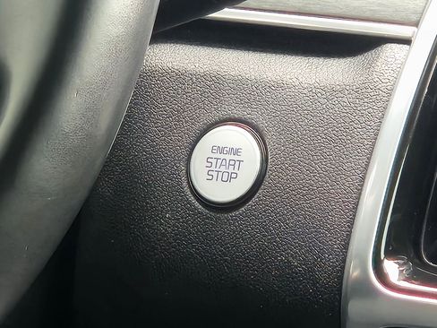 Used 2023 Kia Sorento SX image 14