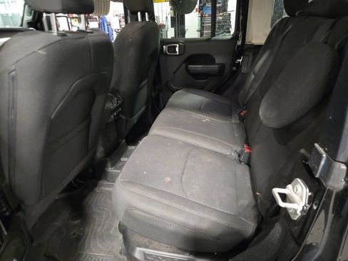 Used 2023 Jeep Wrangler Unlimited w/ Cold Weather Group AWD/4WD image 13
