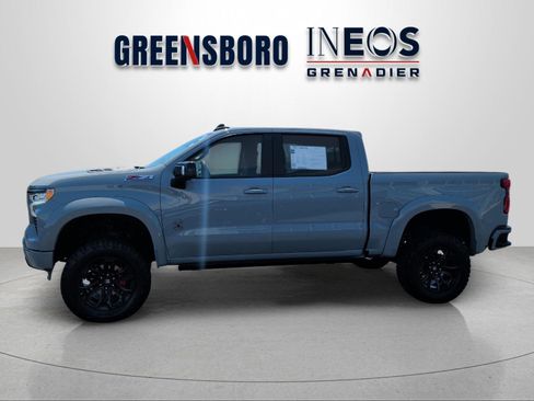 Used 2025 Chevrolet Silverado 1500 RST AWD/4WD image 2