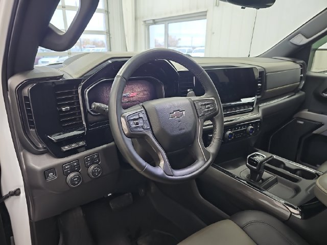 Used 2025 Chevrolet Silverado 1500 ZR2 w/ Technology Package AWD/4WD image 37