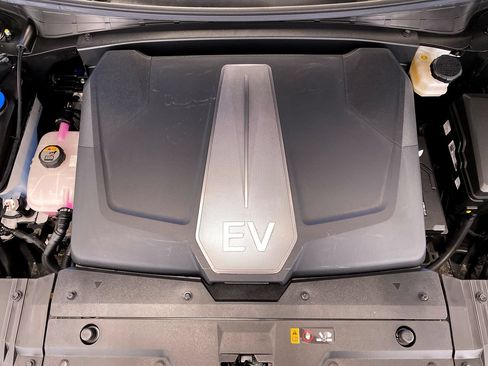 Certified 2024 Kia EV6 Light RWD image 14